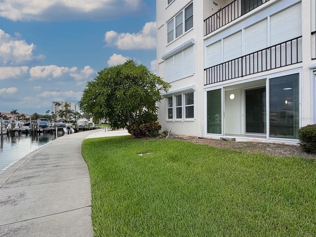 7625 Sun Island Drive S - Photo 22