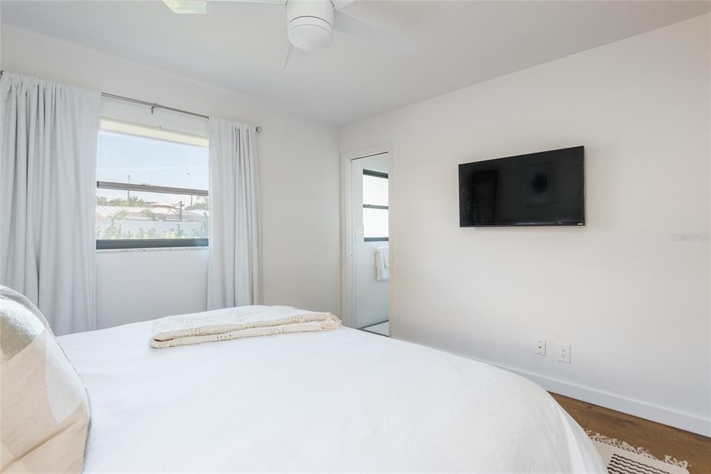 4831 W Bay Court Avenue - Photo 16