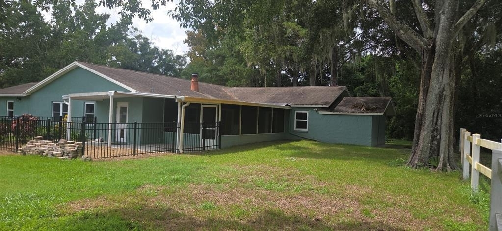 22011 Darley Place - Photo 3