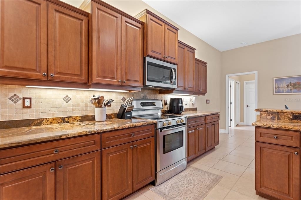 8914 30th Street E - Photo 12