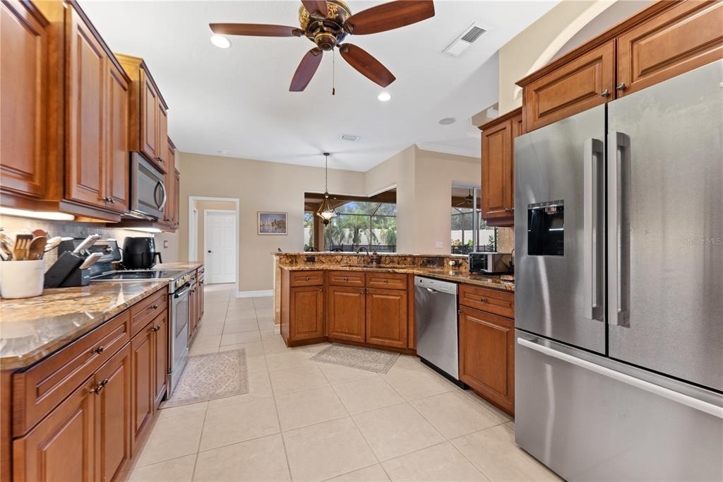 8914 30th Street E - Photo 10