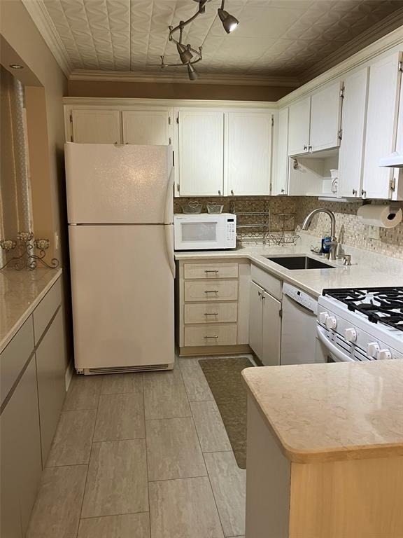 7951 58th Avenue N - Photo 19