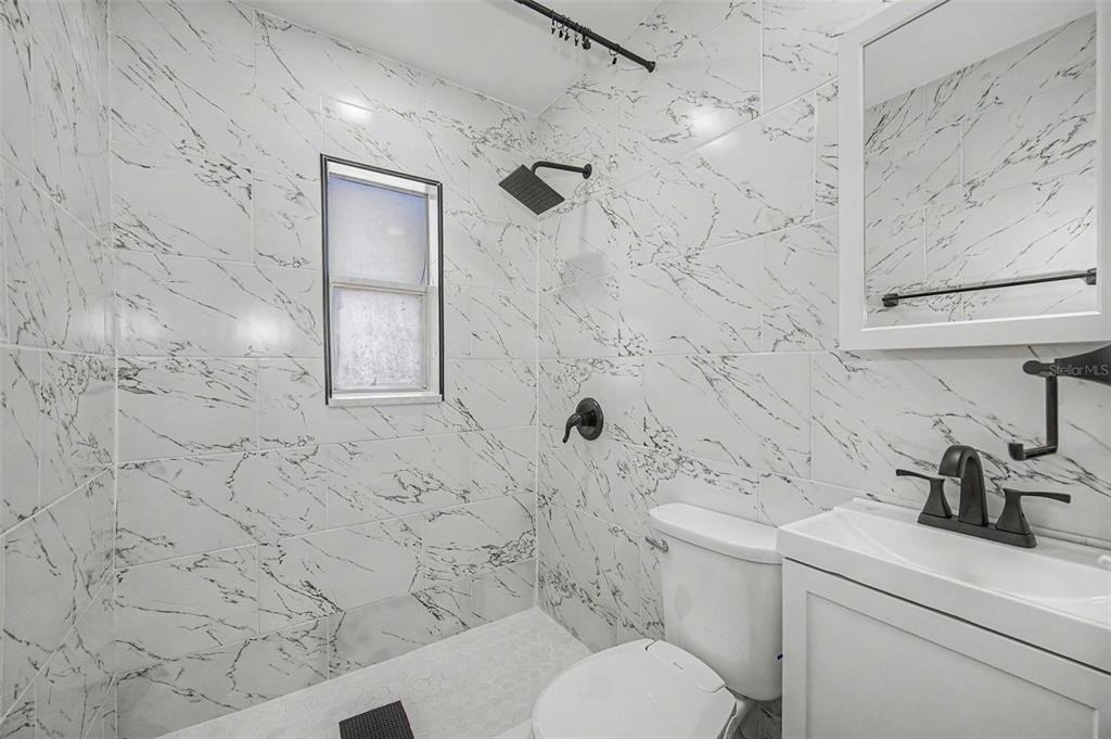 1001 Queen Street S - Photo 11