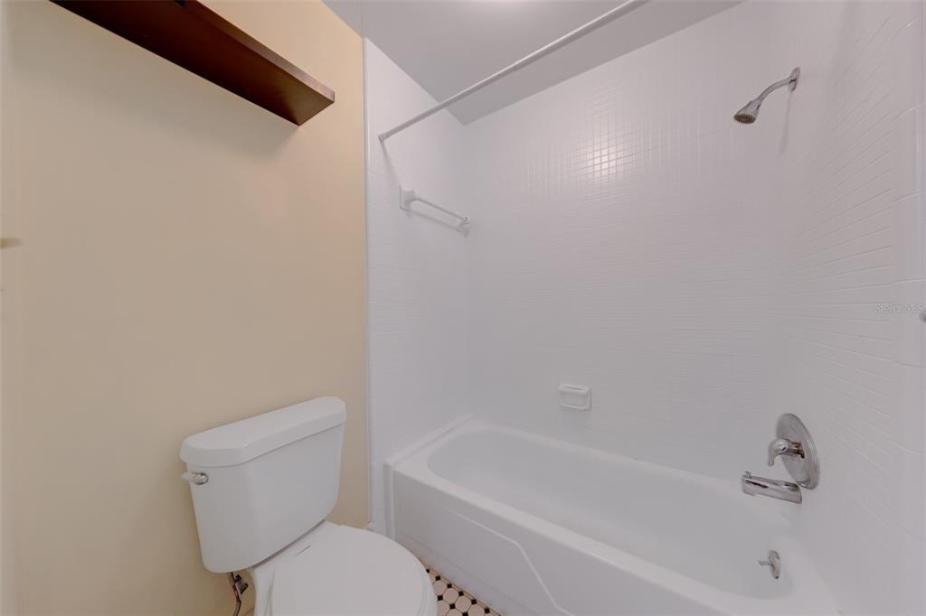 8301 Bardmoor Boulevard - Photo 14