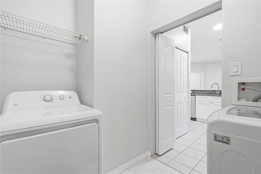 5511 Legacy Crescent Place - Photo 21