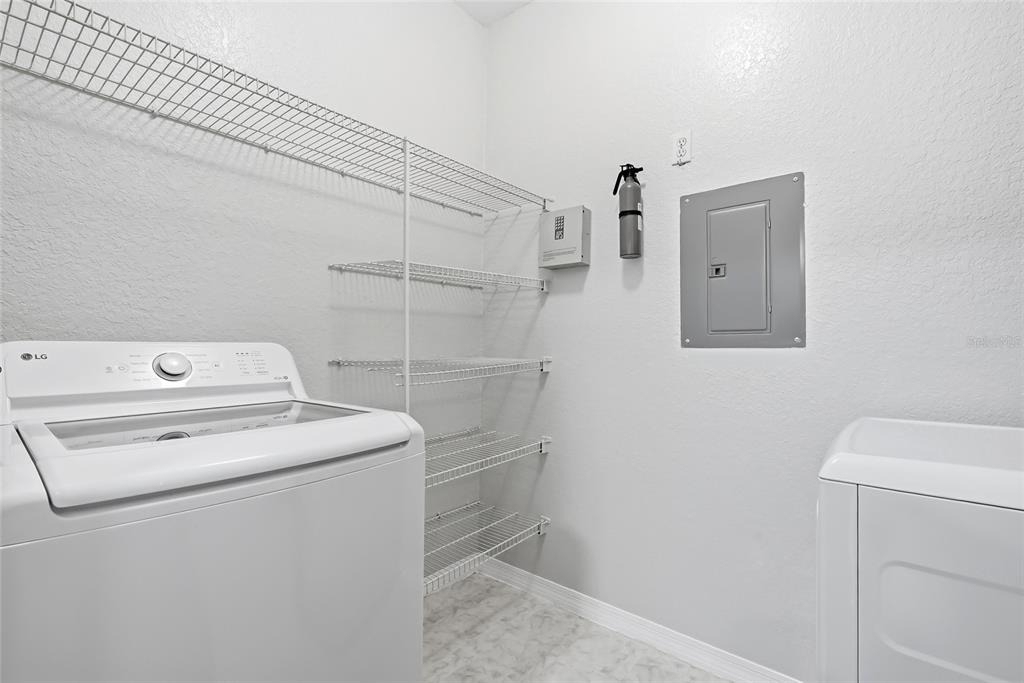 5511 Legacy Crescent Place - Photo 20