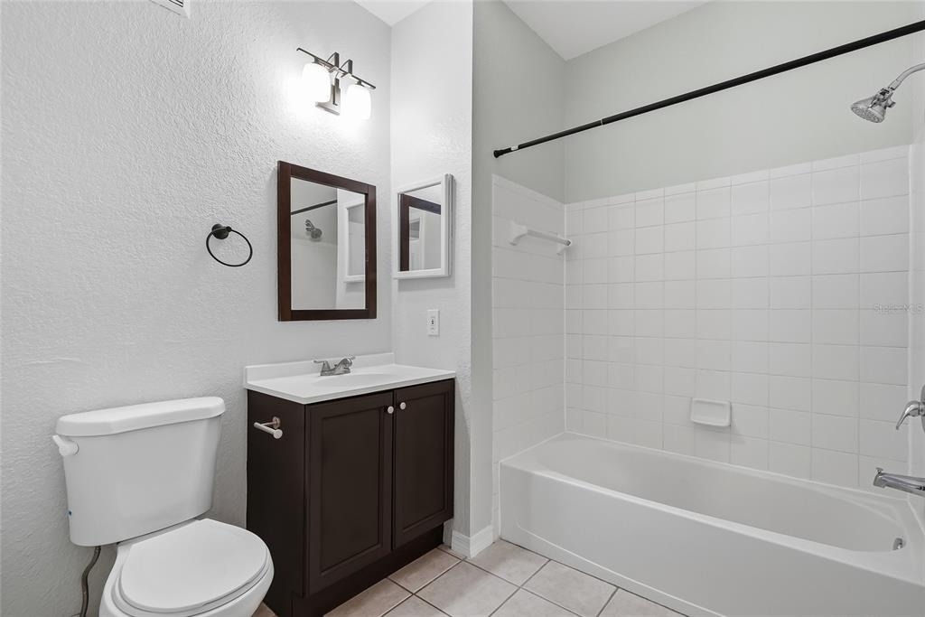 5511 Legacy Crescent Place - Photo 19