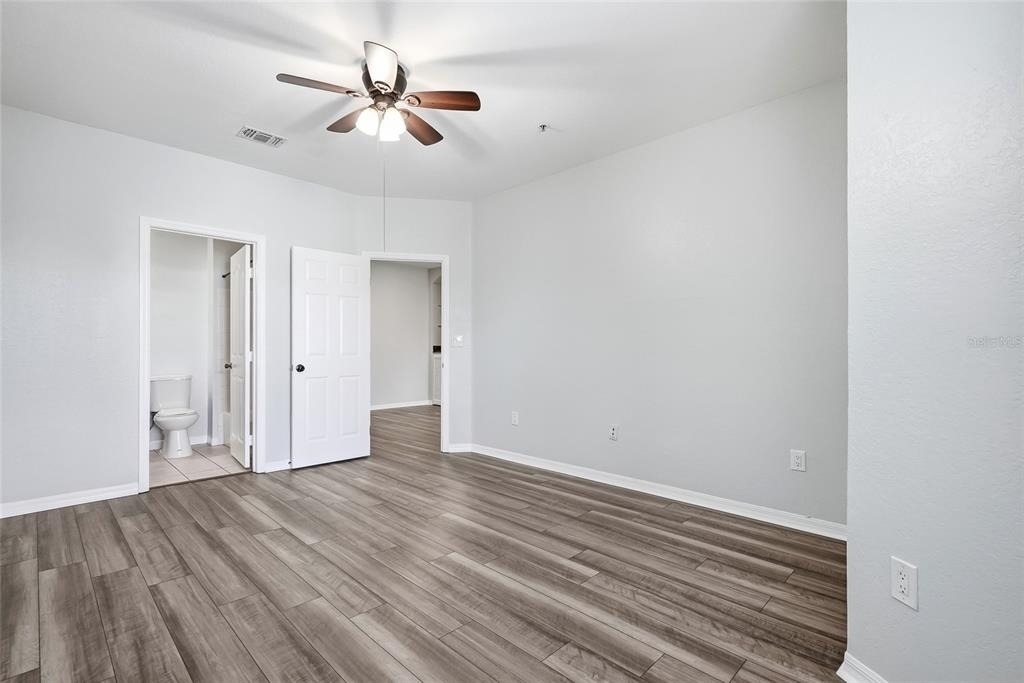 5511 Legacy Crescent Place - Photo 13