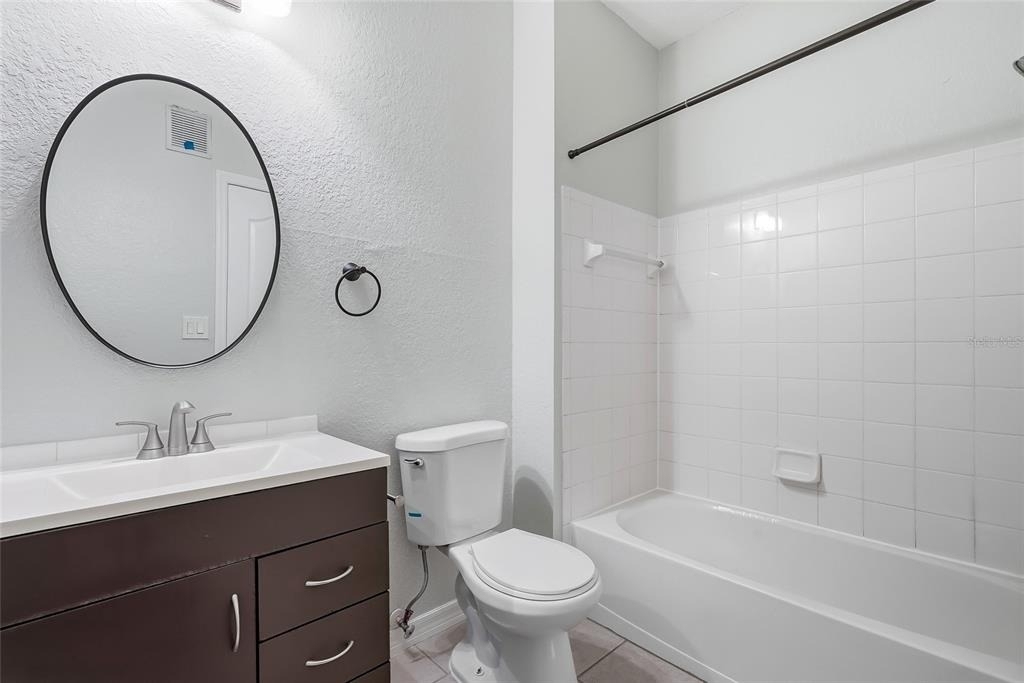 5511 Legacy Crescent Place - Photo 15