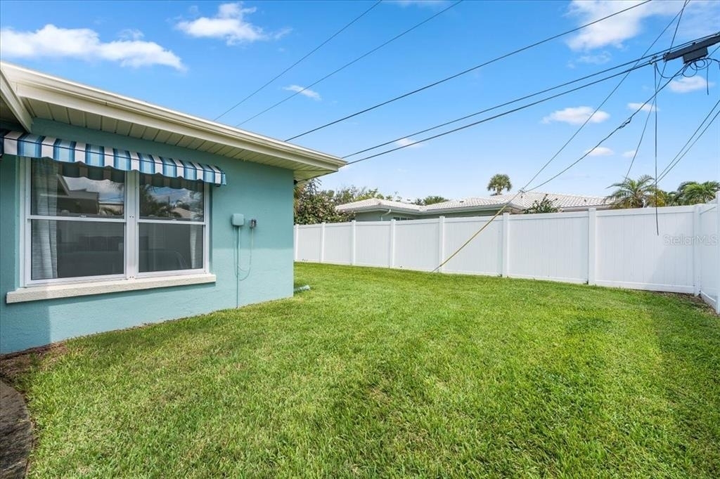 1019 Mandalay Avenue - Photo 37