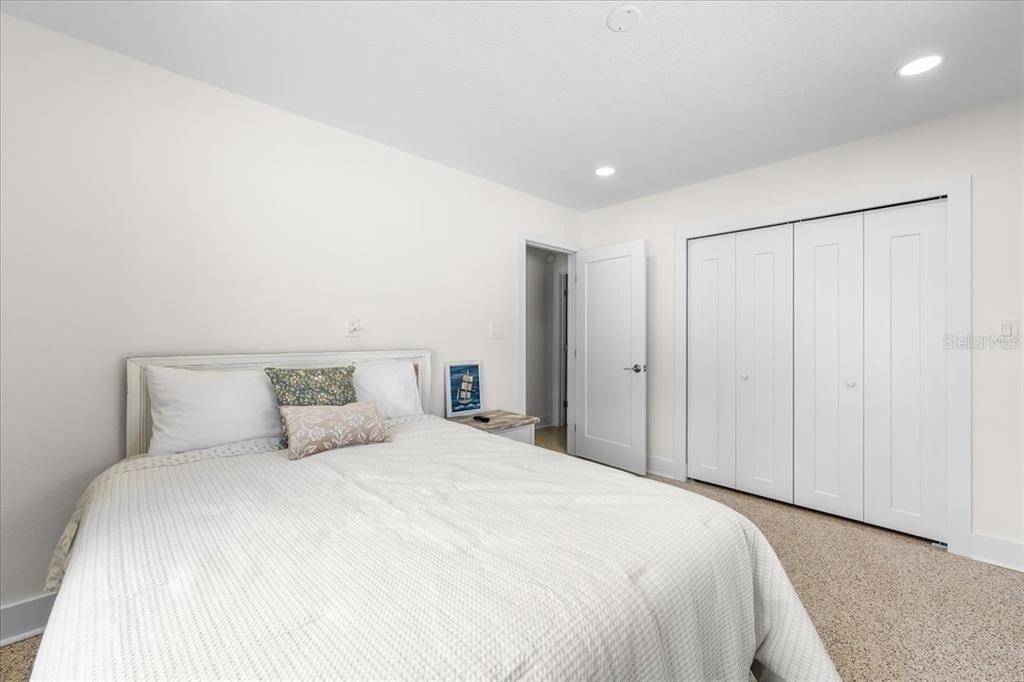 1019 Mandalay Avenue - Photo 21