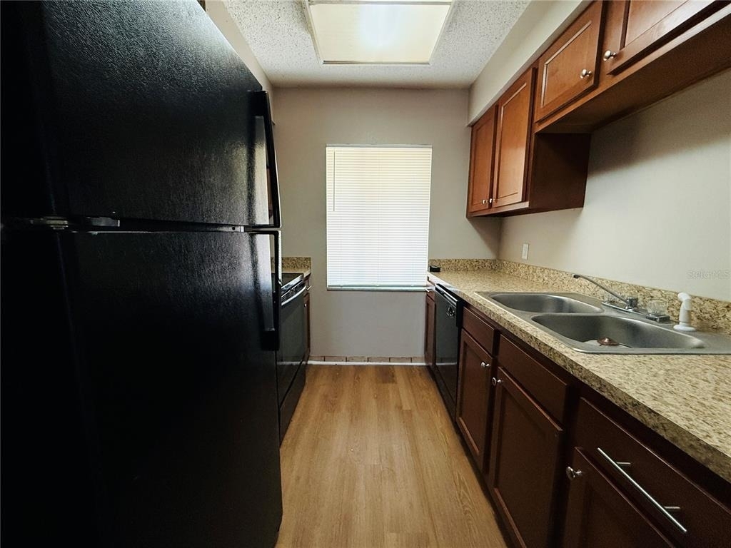 7525 Pitch Pine Circle - Photo 9