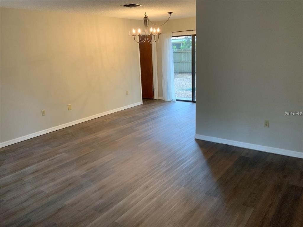 2067 Red Cedar Lane - Photo 4