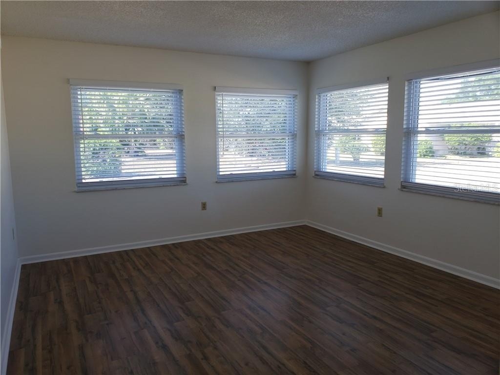1212 Fordham Drive - Photo 8