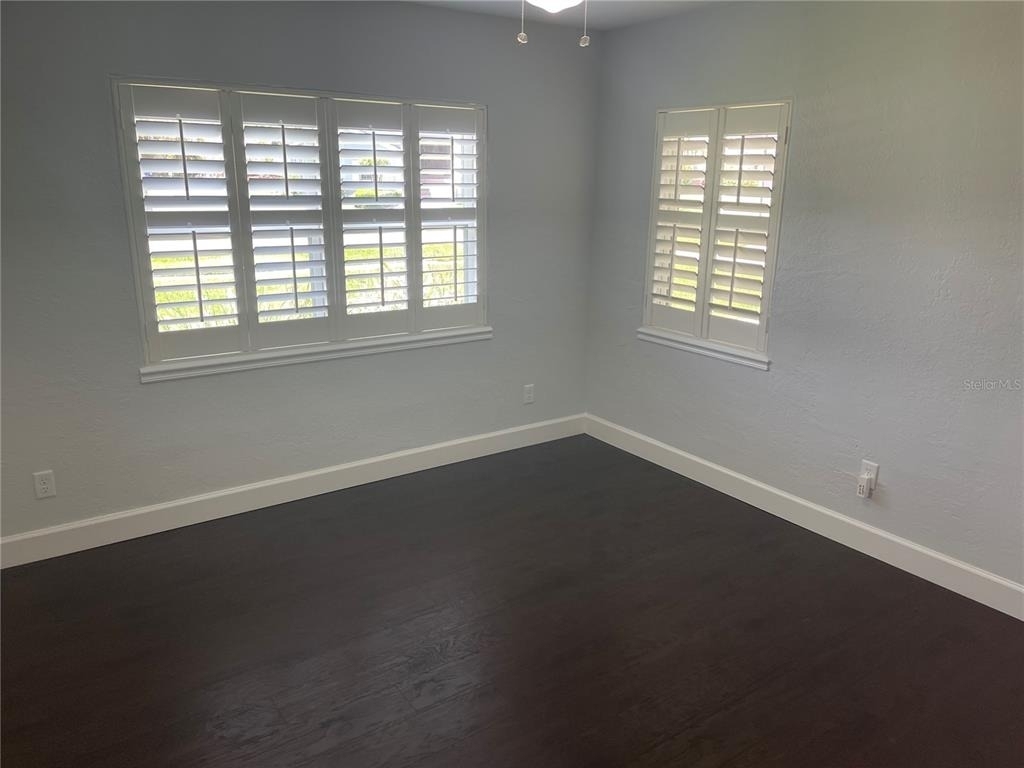 633 Bosphorous Avenue - Photo 11