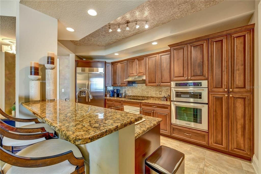 470 Mandalay Avenue - Photo 13