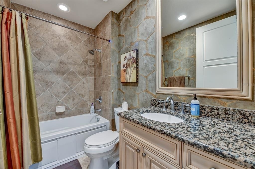 470 Mandalay Avenue - Photo 26