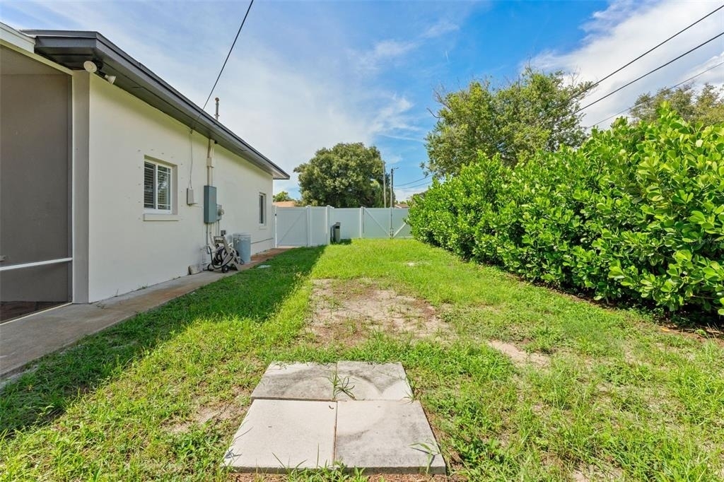 1419 Tyrone Boulevard N - Photo 26