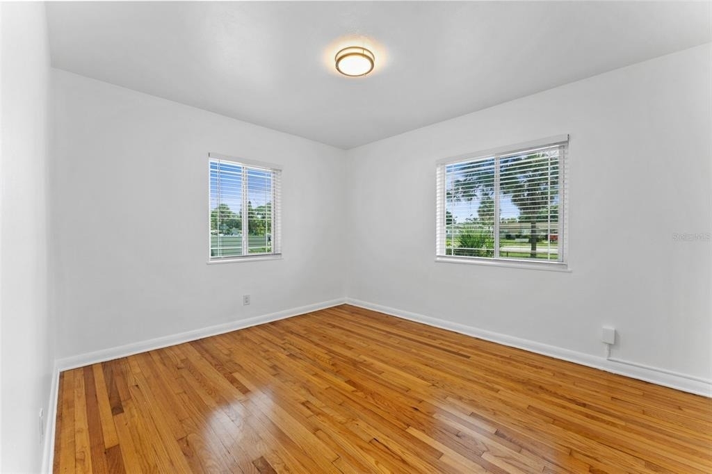 1419 Tyrone Boulevard N - Photo 14