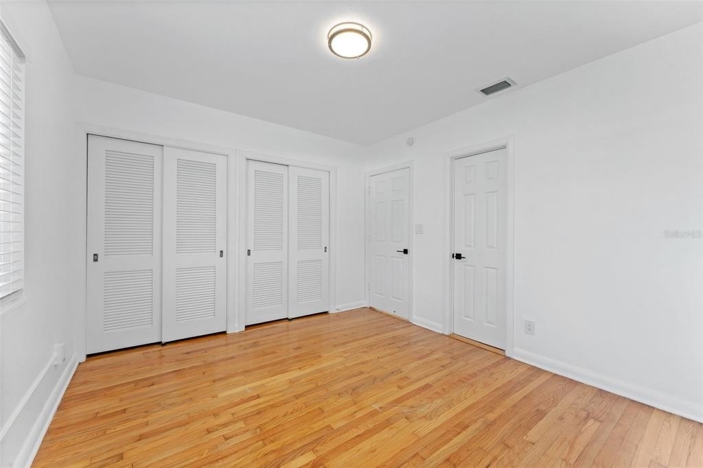 1419 Tyrone Boulevard N - Photo 10
