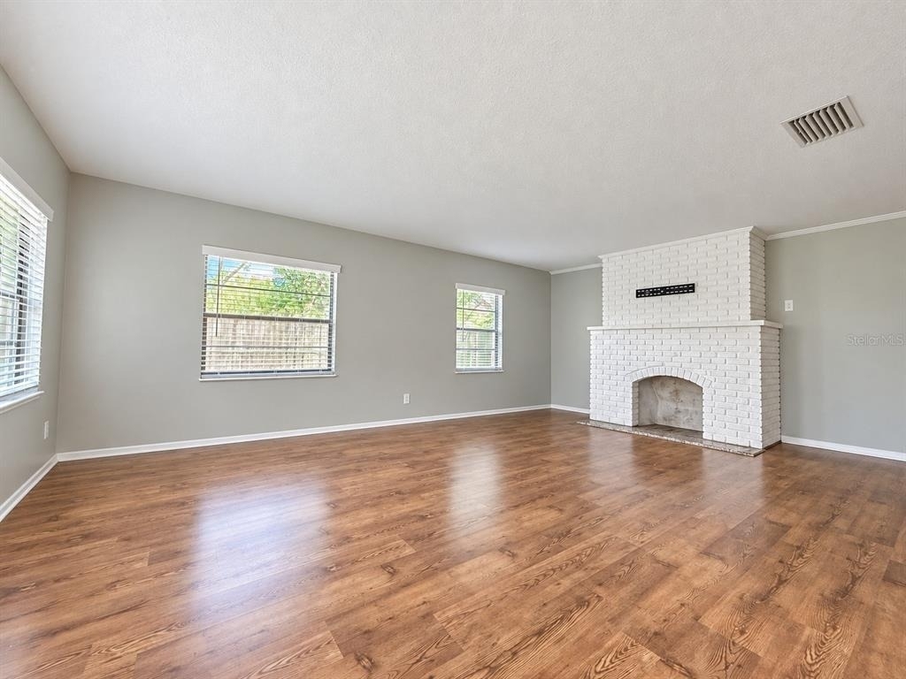 326 E Palmetto Avenue - Photo 2