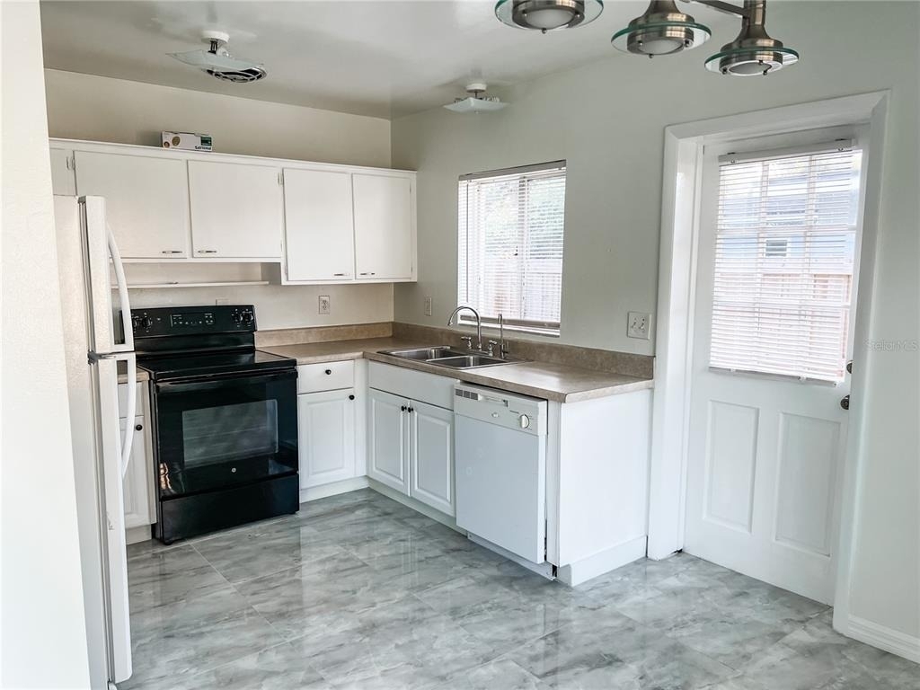 1300 Bennett Road - Photo 7