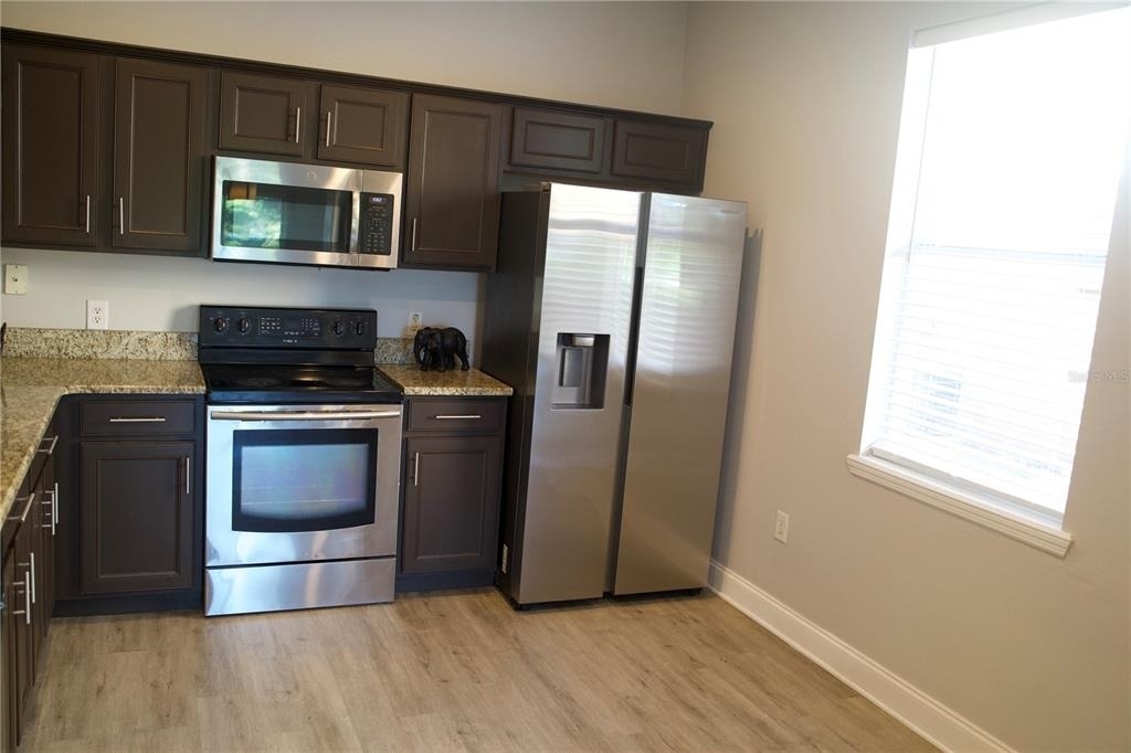 3927 Pemberly Pines Cir - Photo 9