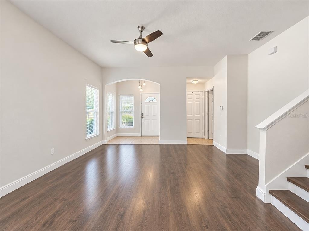2048 Schuller Way - Photo 3