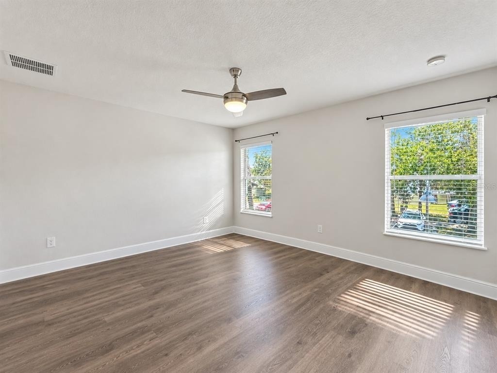 2048 Schuller Way - Photo 4