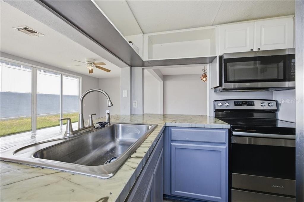 102 Mango Drive - Photo 4