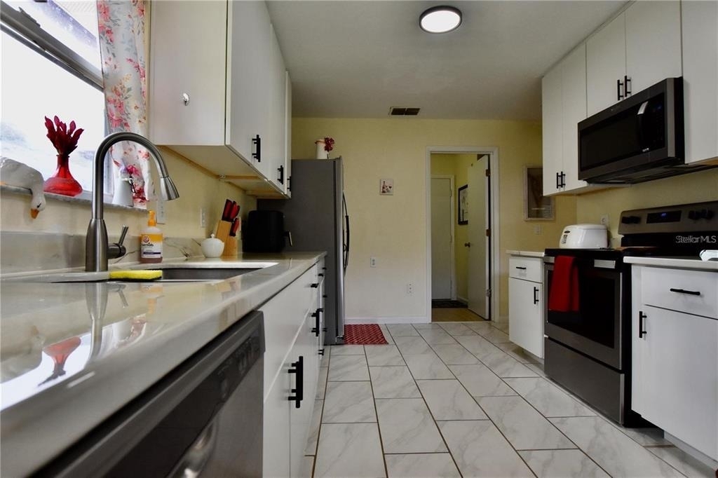 1774 Birchwood Loop - Photo 3
