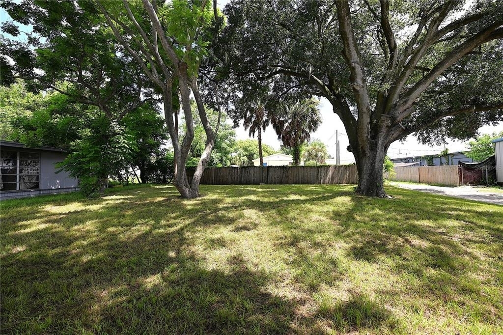 1013 N Brunnell Parkway - Photo 30