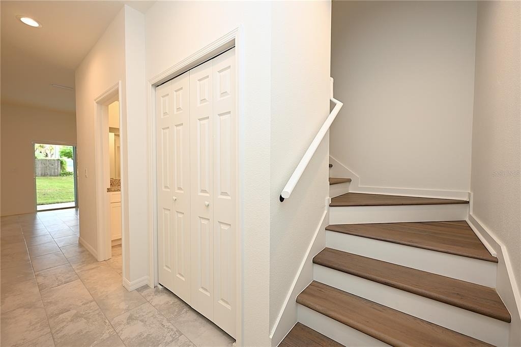1013 N Brunnell Parkway - Photo 17