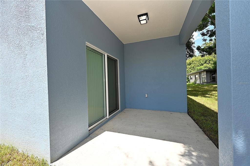1011 N Brunnell Parkway - Photo 32