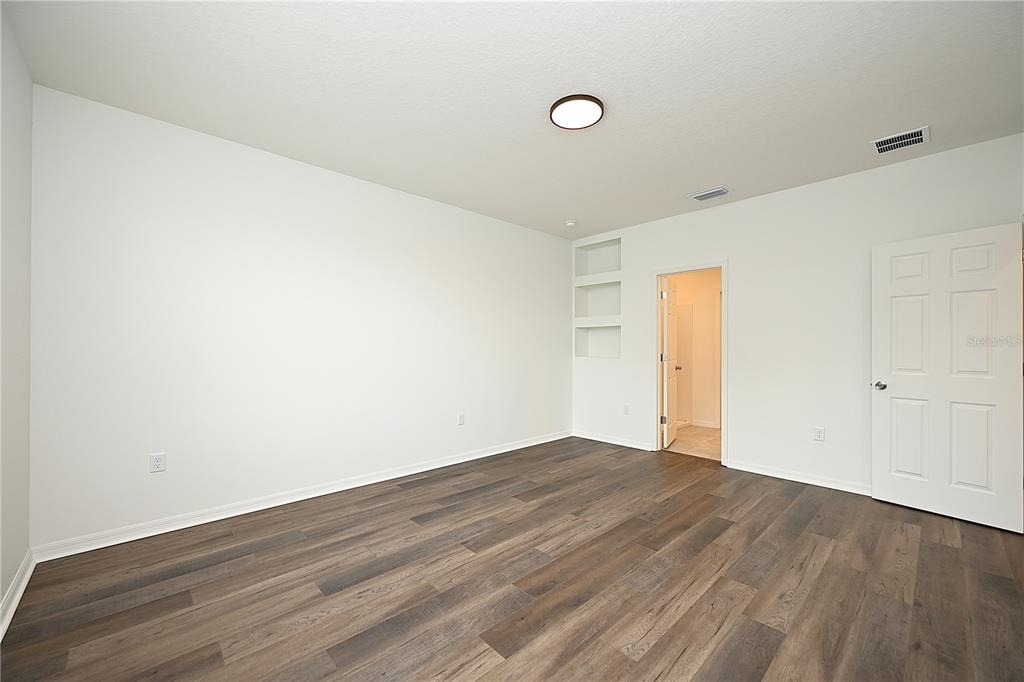 1011 N Brunnell Parkway - Photo 18