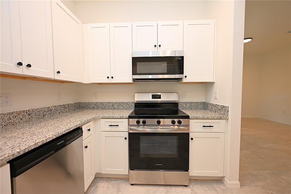 1011 N Brunnell Parkway - Photo 6