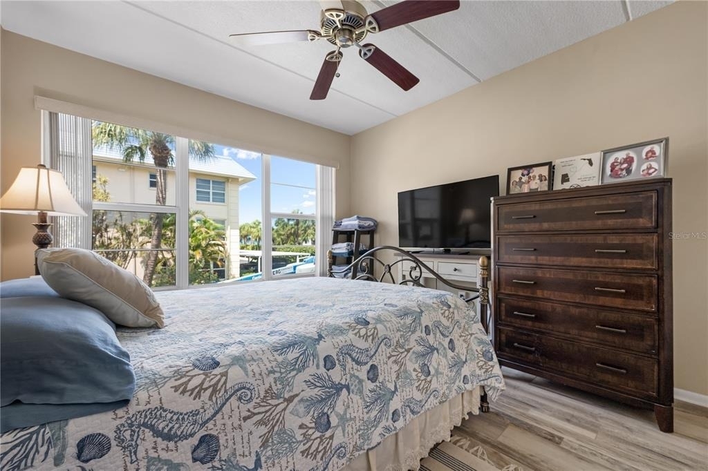 3806 Gulf Of Mexico Drive - Photo 9