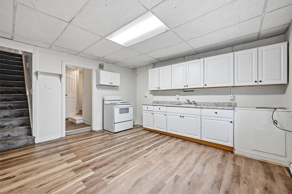 395 W Allen - Photo 4