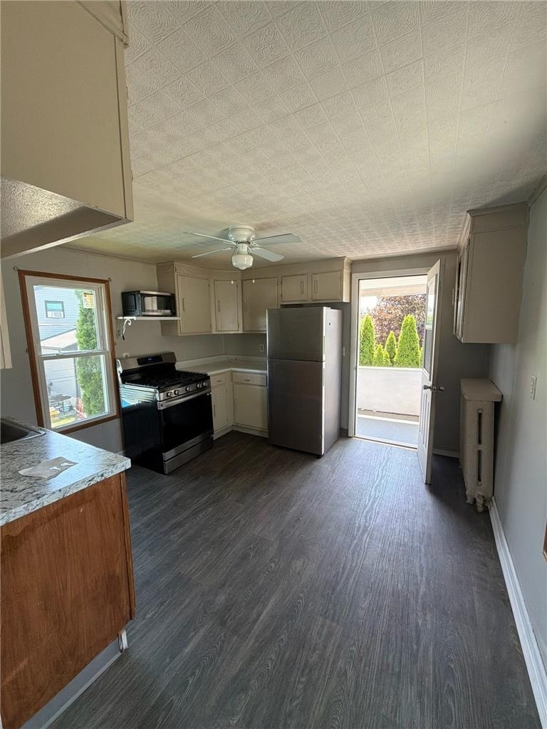 100 Rose Lane - Photo 2