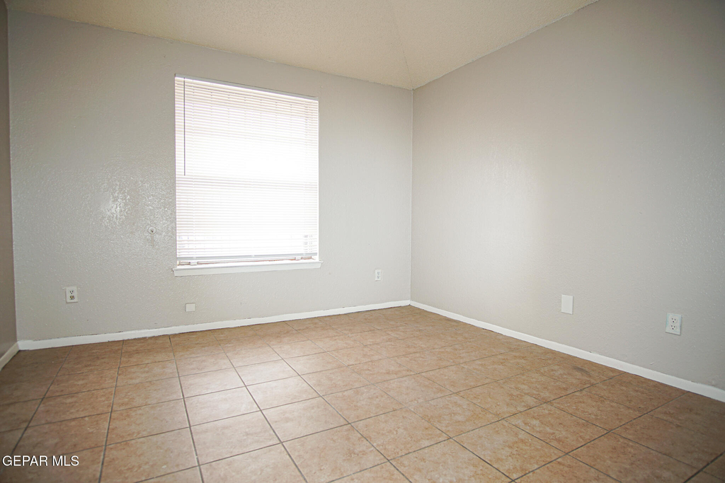10007 Caribou Drive - Photo 14