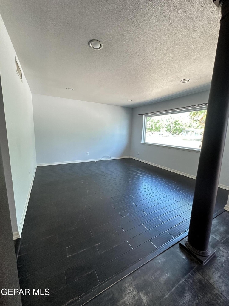 1209 Antonio Street - Photo 19