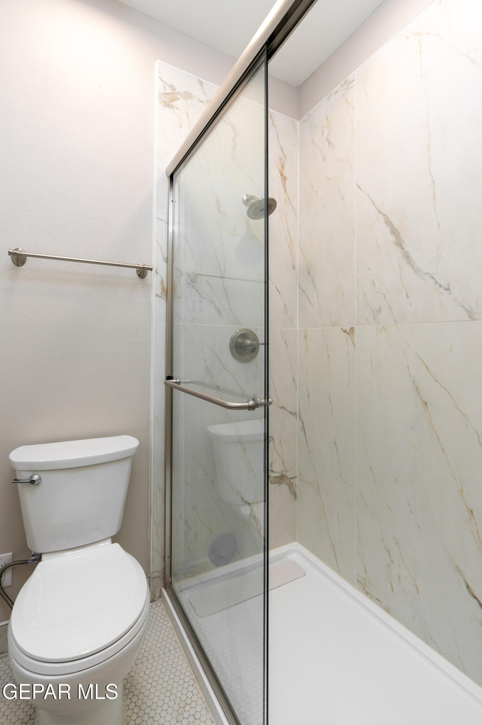 521 W Missouri Avenue - Photo 9