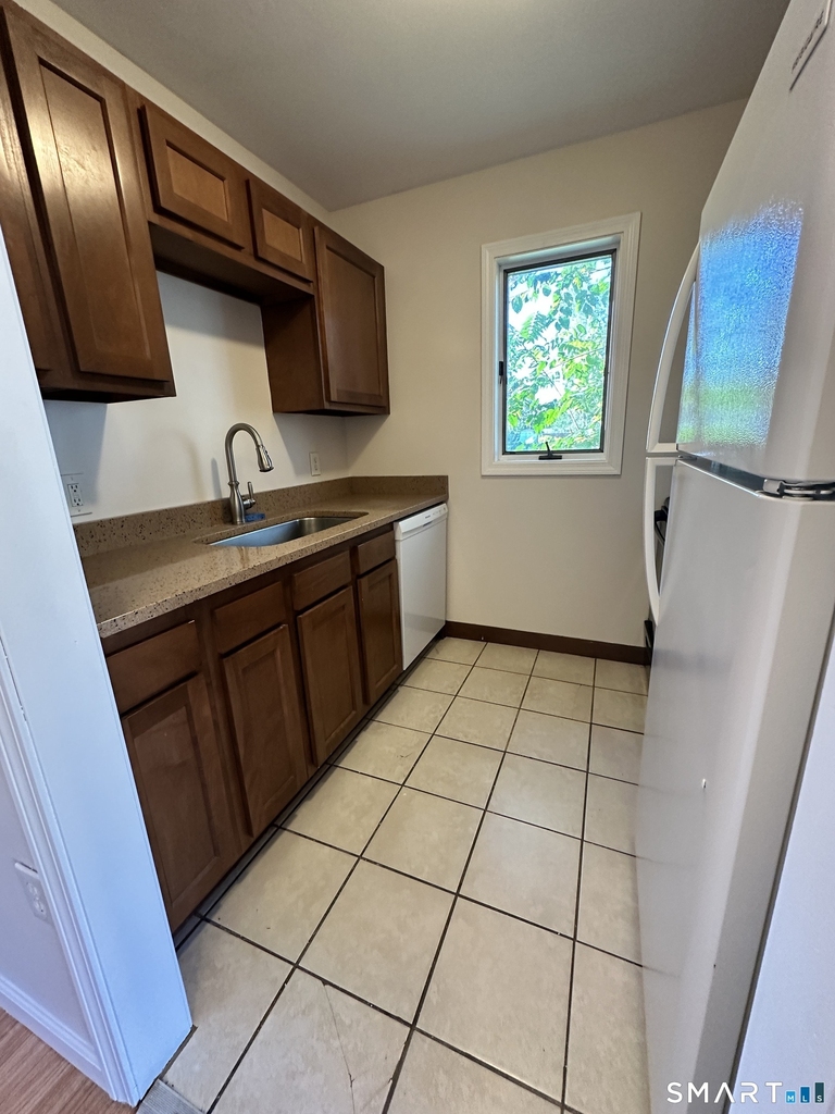 21 Gallup Street - Photo 4