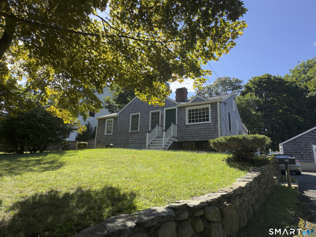 148 Imperial Avenue - Photo 1