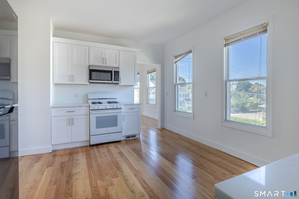 74 Harbor Avenue - Photo 8