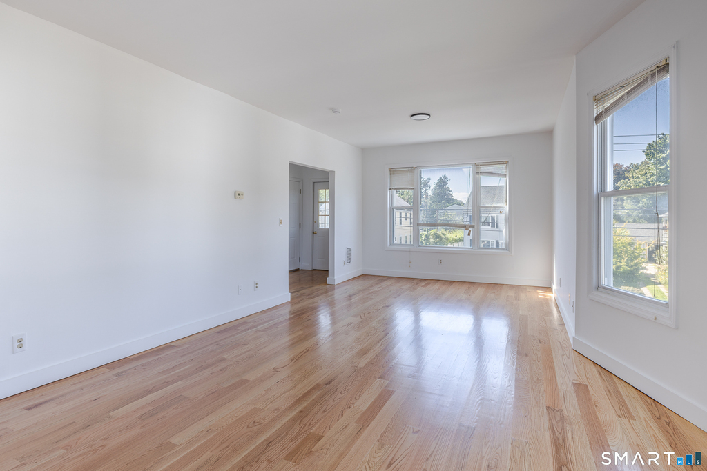 74 Harbor Avenue - Photo 4