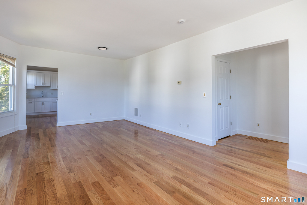 74 Harbor Avenue - Photo 3