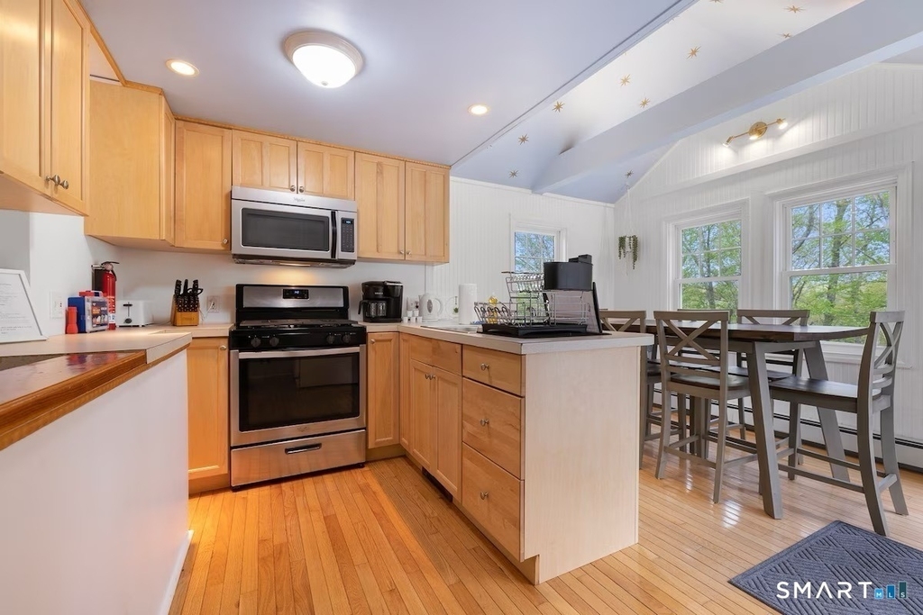 76 Ridgewood Road - Photo 10