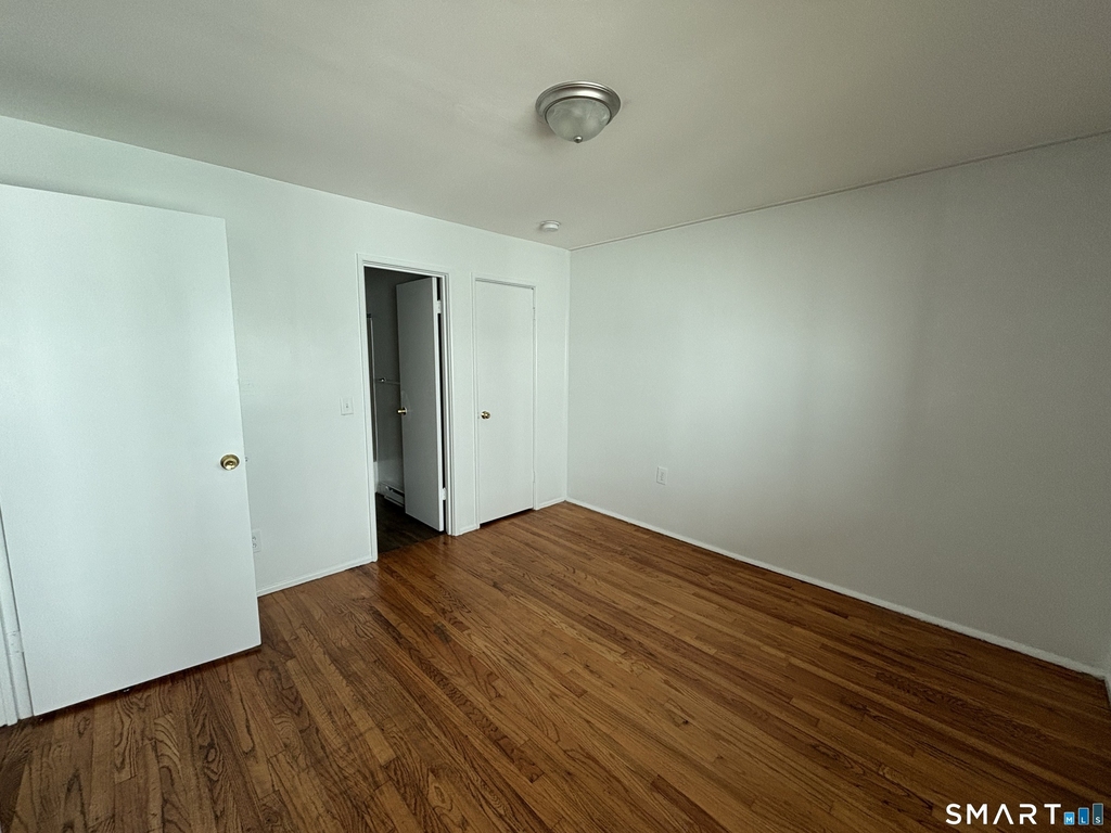 17 Ferris Avenue - Photo 5