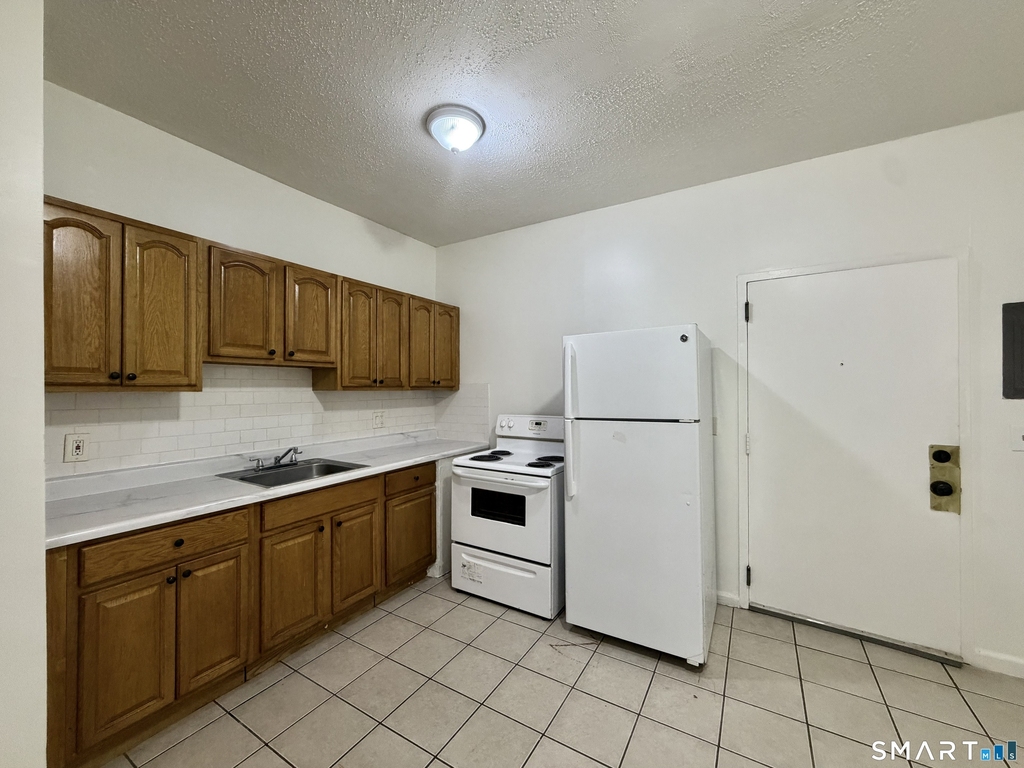 457 Whalley Avenue - Photo 0
